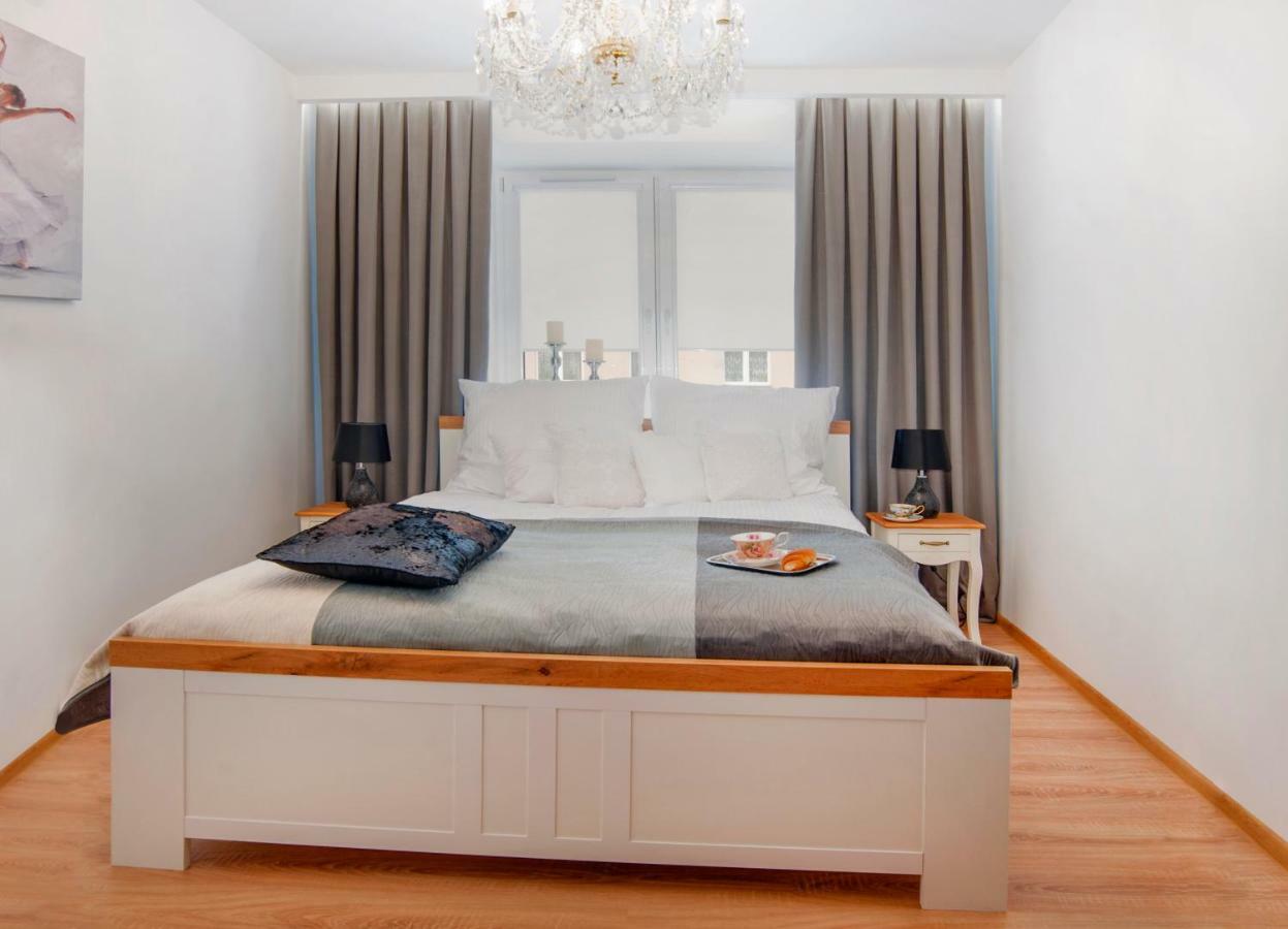 Apartament Sowa Apartman Częstochowa Kültér fotó